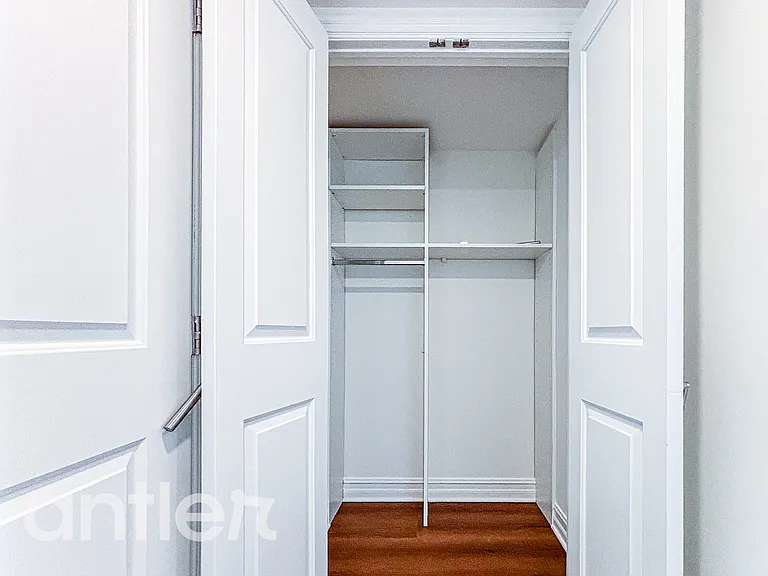 1241 S Sherbourne Dr #GPH4 — Photo 24