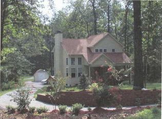 2426 Flora Vista Cir, Greensboro, NC 27406