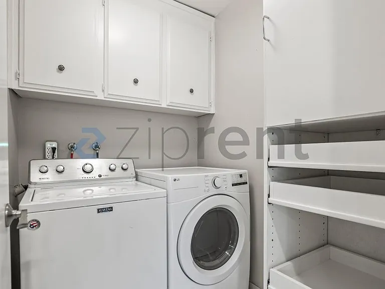 502 Pine Wood Ln — Photo 14