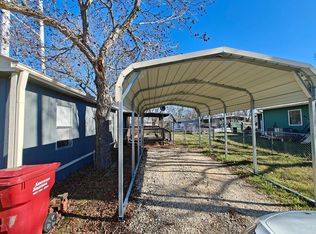 309 1/2 W Sherman St, Bells, TX 75414