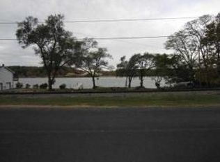 712 N Main St, Port Byron, IL 61275