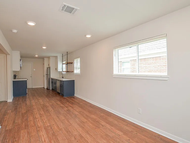 2501 McKee St — Photo 10