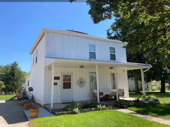 1114 S Leebrick St, Burlington, IA 52601