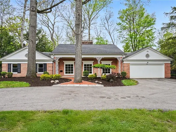3022 Harriett Rd, Stow, OH 44224