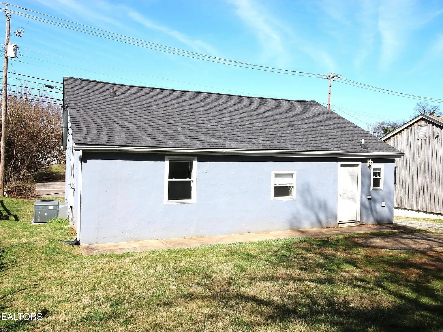 3 bed, 1102 sqft, $2,000 — Photo 3