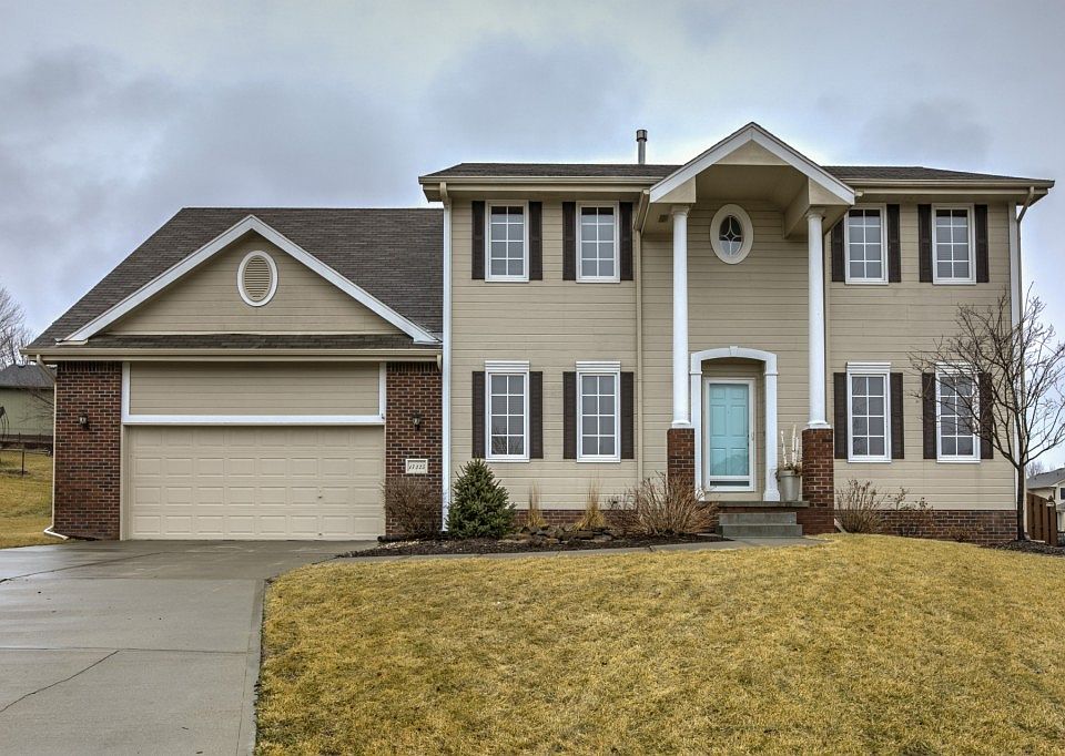 1st image of 17325 Oakbrook Cir