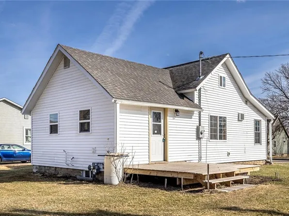 420 West 1st Street, Blair, WI 54616