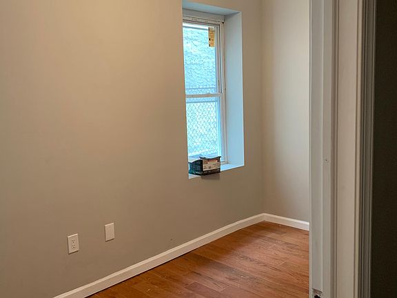 3rd image of 4007 Haverford Ave APT 1