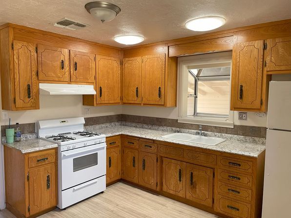 12143 Griffin Way