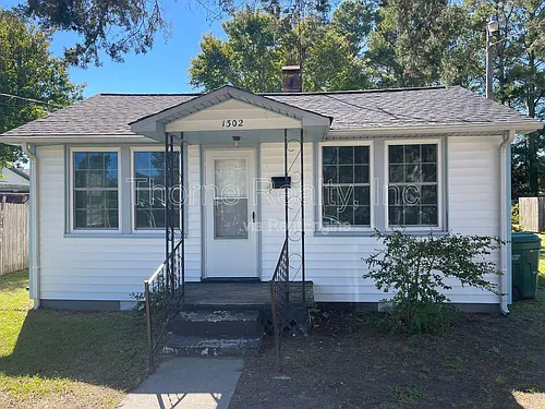 1302 Cherry St Photo 1