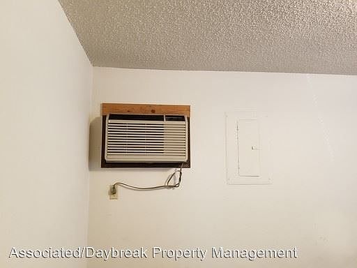 5th image of 720 N 5th Ave APT 17