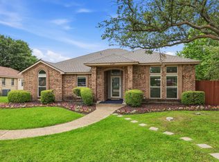7124 Don Gomez Ln, Garland, TX 75043