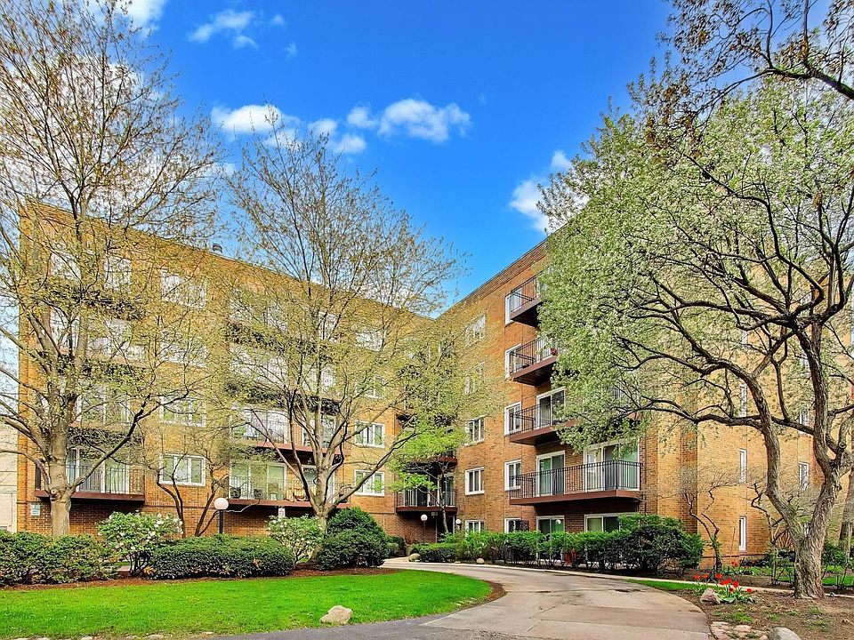 1st image of 901 Hinman Ave APT 5A