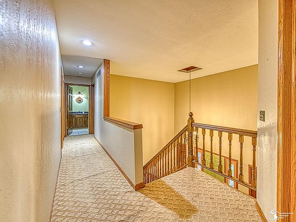 3rd image of 3155 Chanson Valley Rd