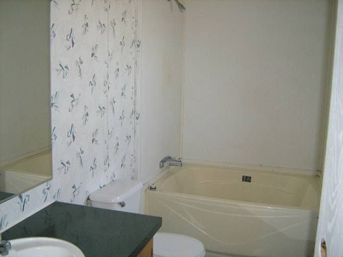 2nd Bathroom