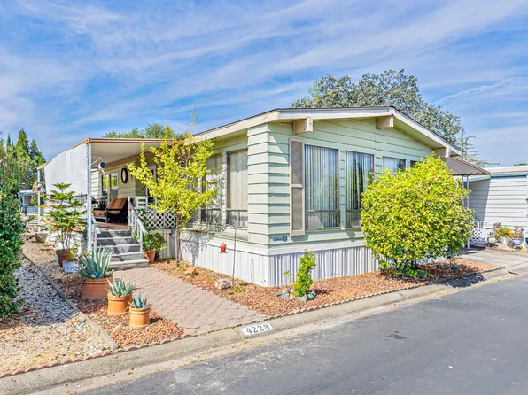 4228 Pinewood St #110, Rocklin, CA 95677
