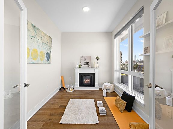 4th image of 502 Palisade Ave Unit 602