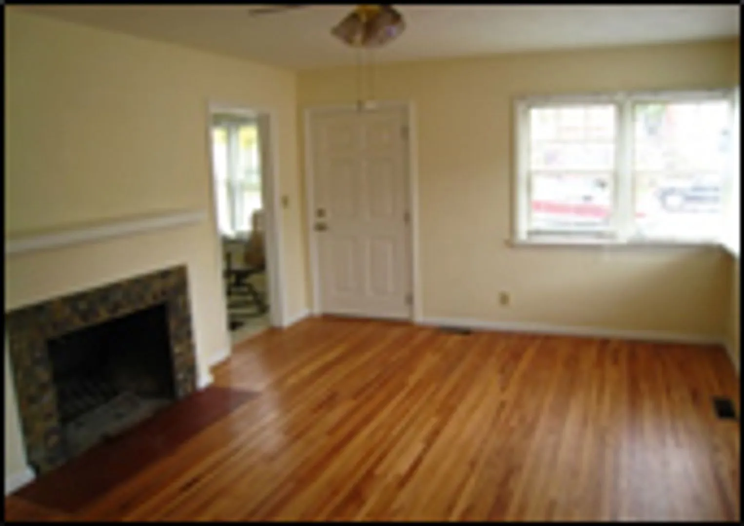 Charming home near Bush Park — Photo 4