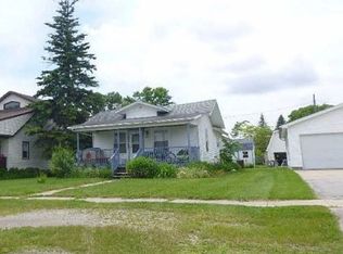 314 S Van Etten St, Pinconning, MI 48650