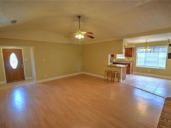 3rd image of 7837 Scottwood Dr