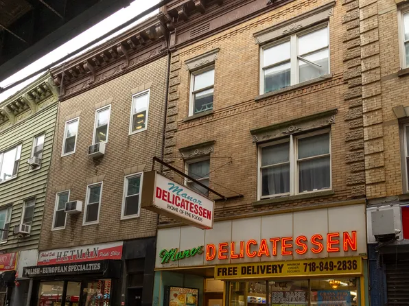 94-12 Jamaica Avenue image 1 of 26