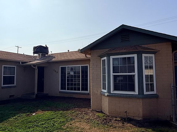 3rd image of 389 S Valencia Boulevard