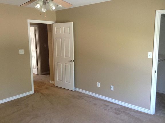 4th image of 527 Tupelo Dr Unit 104
