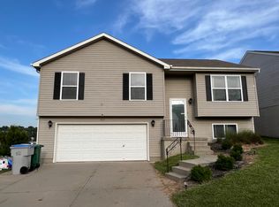 6971 N 87th Ave, Omaha, NE 68122