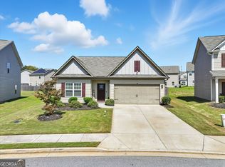 803 Walnut Creek Cir, Pendergrass, GA 30567