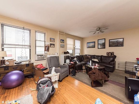 4th image of 3223 N Clark St #1217