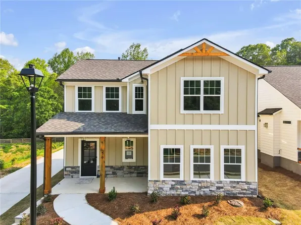 376 Creek Wood Park Dr, Ball Ground, GA 30107