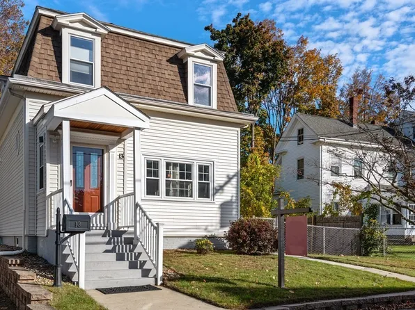 13 Otis St, Wakefield, MA 01880