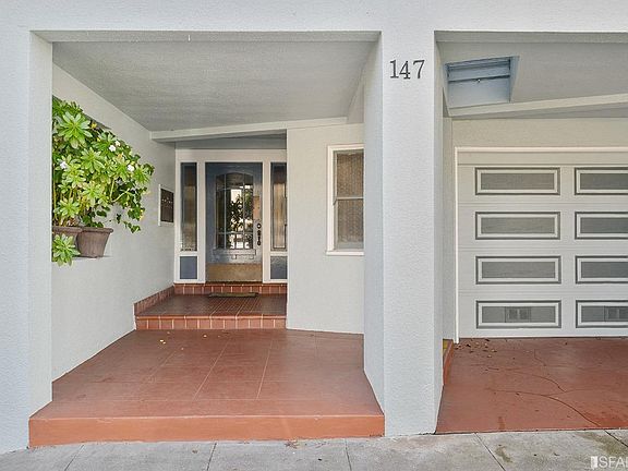 3rd image of 147 Day St APT 5