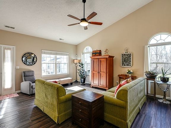 5th image of 1911 Heron Glen Ct