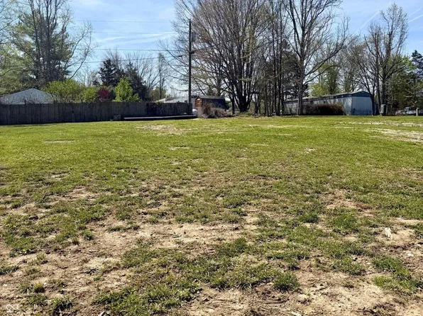 500 Beech Rd, North Vernon, IN 47265