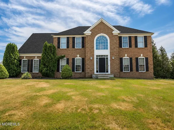 10 Nicole Court, Freehold, NJ 07728