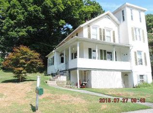 37 Main St, New Hamburg, NY 12590