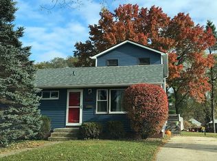 1025 Sue Pl, Madison, WI 53705