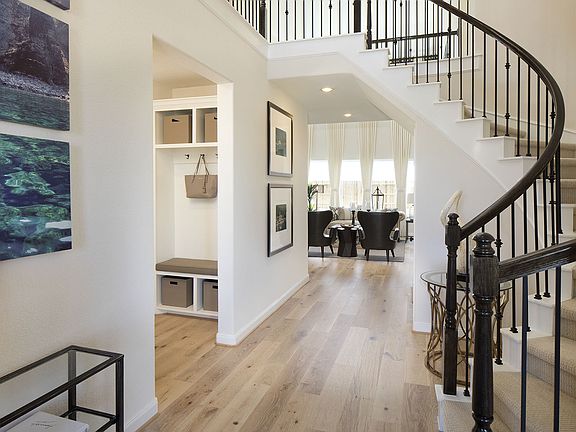 The Cedar modeled at Talavera.