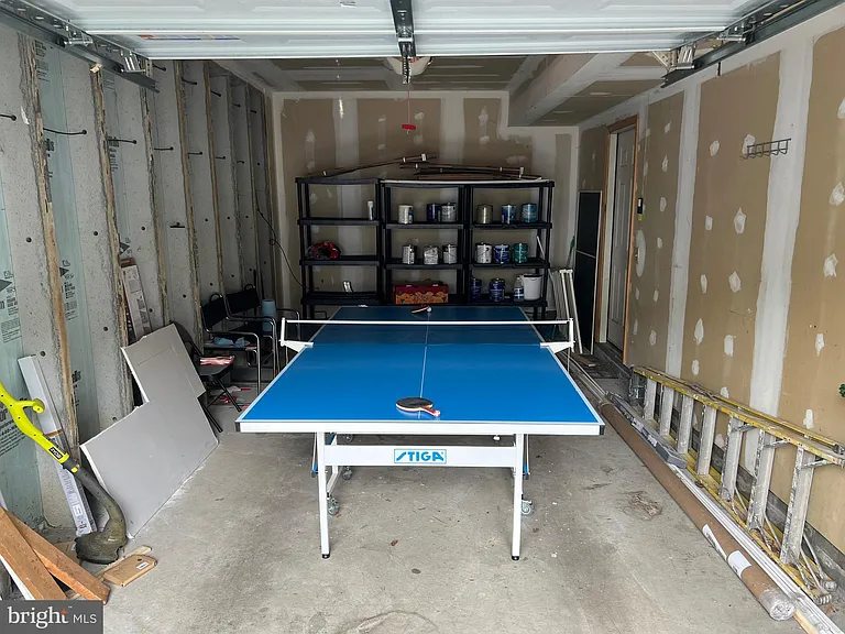 100 Parker Ave #22 — Photo 31
