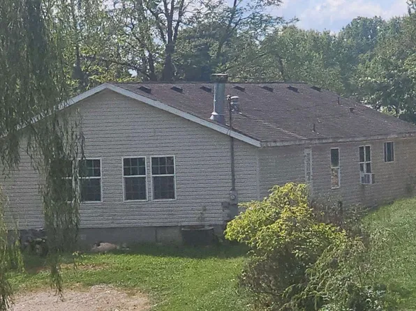 1134 Turkey Foot Rd, Mineral Wells, WV 26150