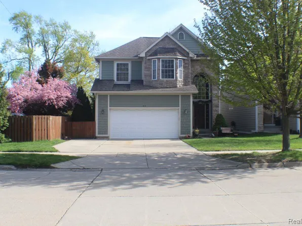 53 Highland Ave, Clawson, MI 48017