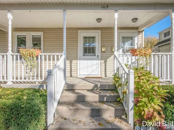 1115 Watson St SW, Grand Rapids, MI 49504