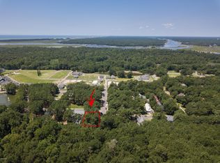 9261 W Lake Rd, Calabash, NC 28467