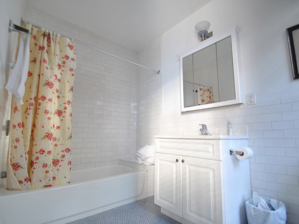 1st image of 348 W 52nd St #2
