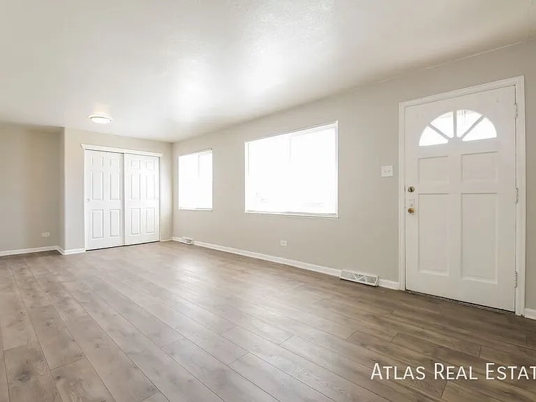 7137 E 60th Way — Photo 3