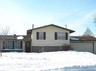 1921 W 10th St, Hastings, NE 68901