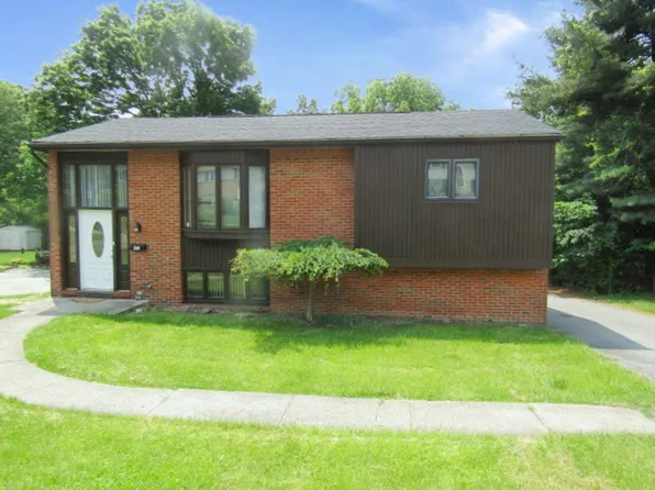 473 Temona Dr, Pittsburgh, PA 15236