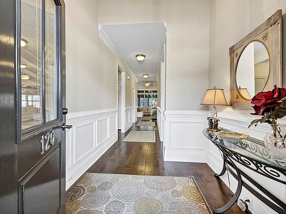 3rd image of 120 Golf View Bnd