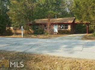 215 S Rhodes St, Union Point, GA 30669